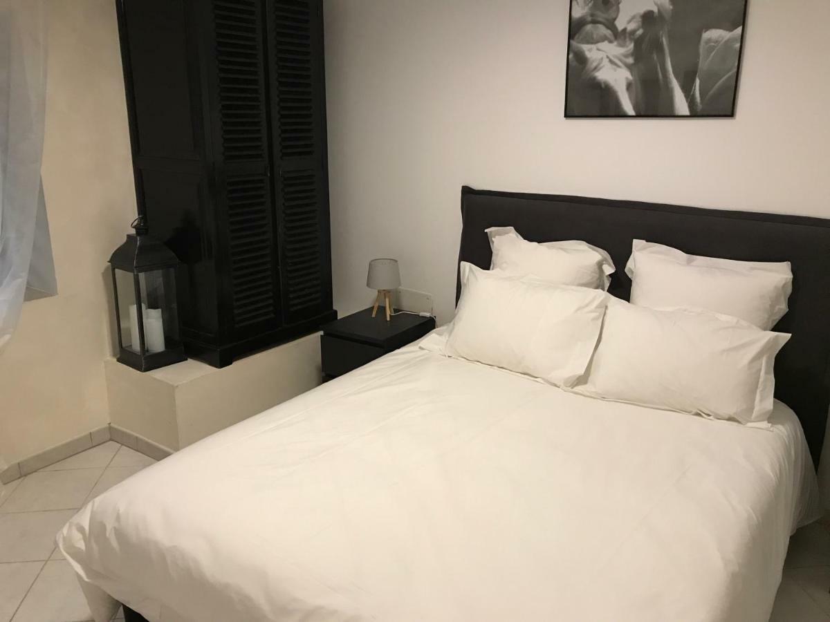 Appartements Nîmes Eksteriør billede
